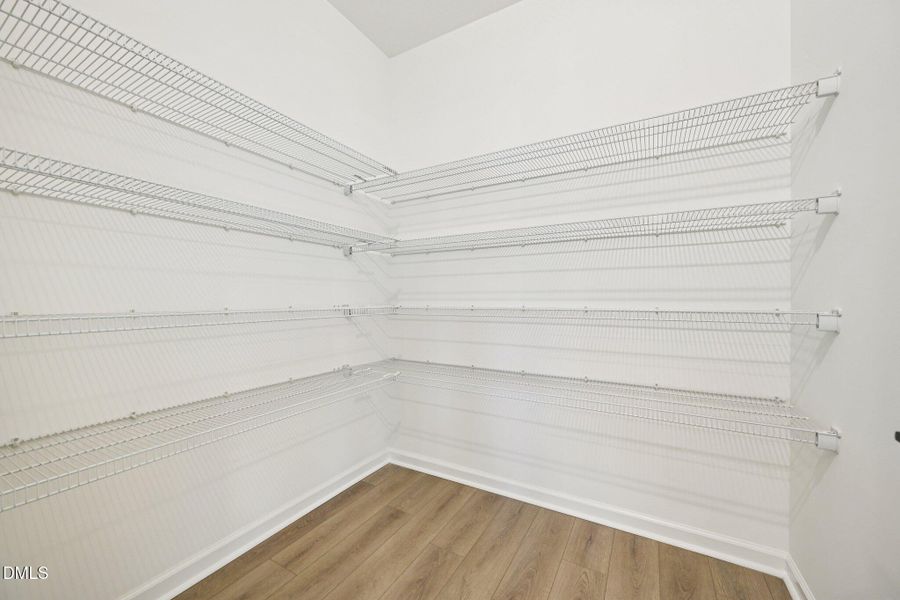 41-web-or-mls-Darius Ln-S0402-041