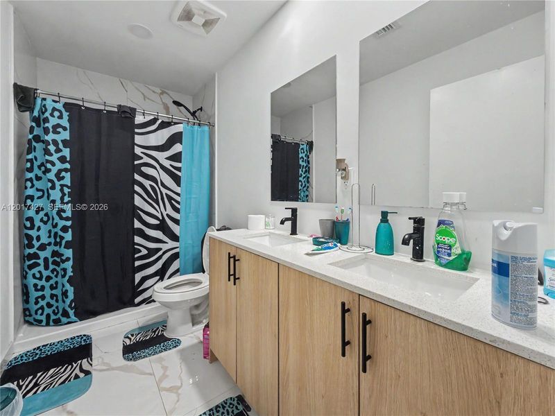 Furnished interior view inside a new home in , Florida City (Image 25).