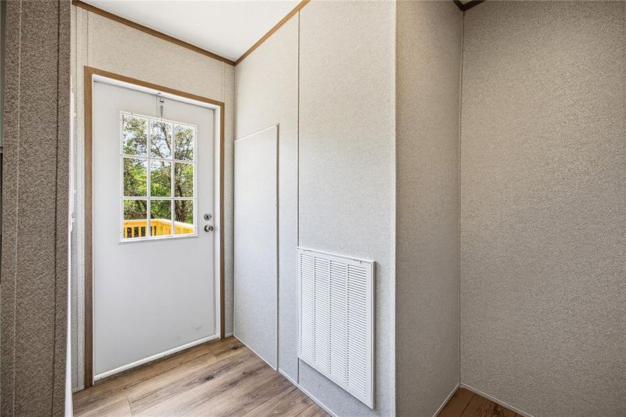 Spacious, unfurnished interior of a new home in , Interlachen (Image 37).