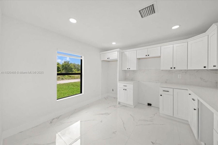 Image 19 of a home in .