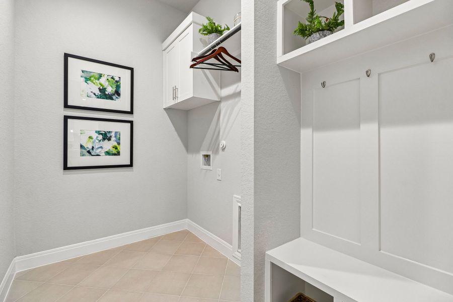 Representative furnished interior of a home built from the Hamilton by Risewell Homes in 6 Creeks, Kyle (Image 11).