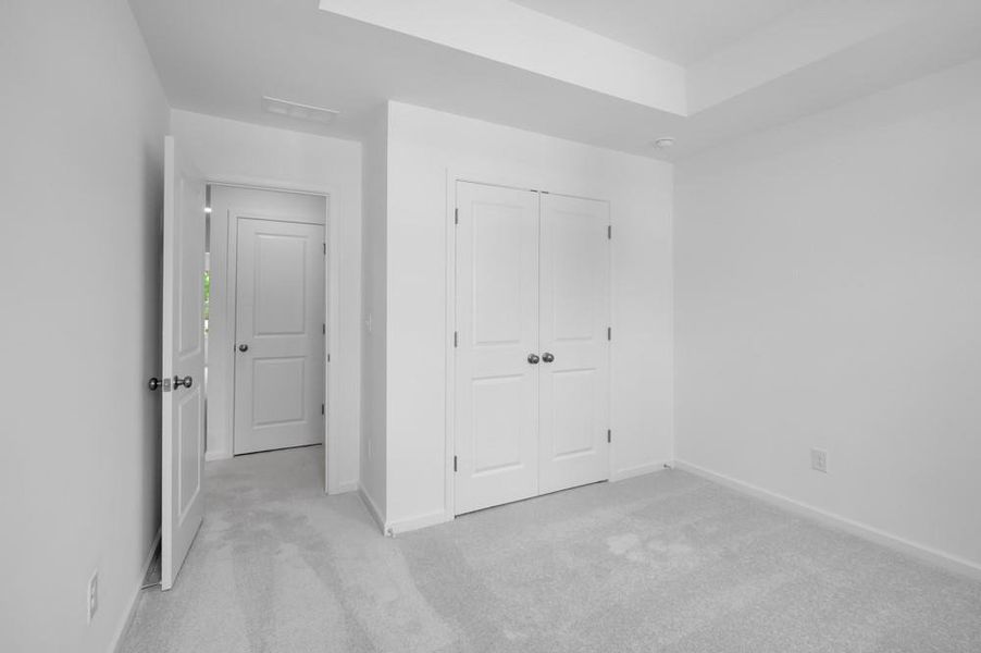 Spacious, unfurnished interior of a new home in Hampton Trace, Marietta (Image 24).