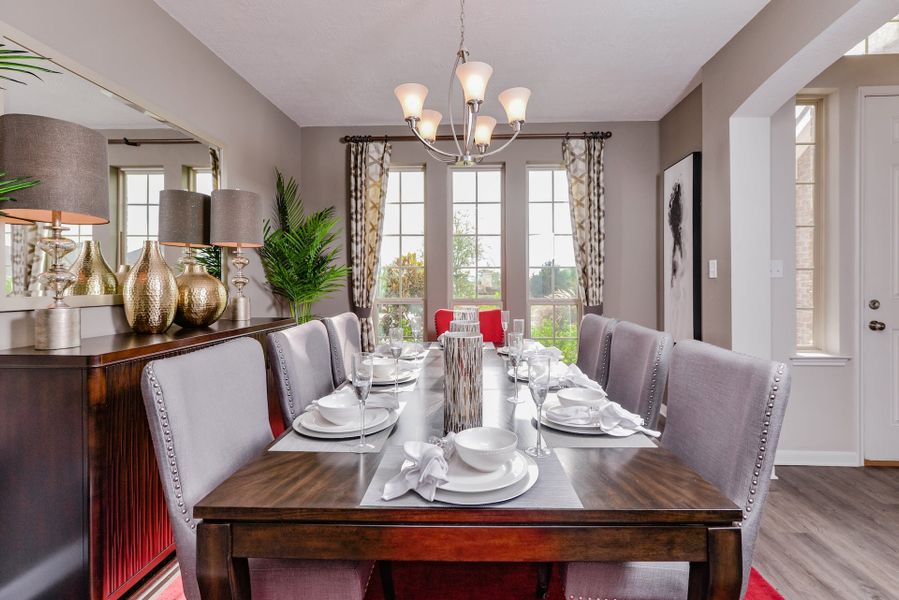 Furnished interior view inside a new home in Edgewater, Bryan (Image 5).