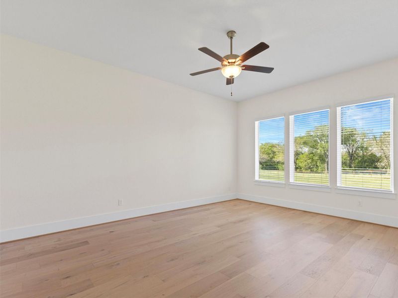 Spacious, unfurnished interior of a new home in , Smithville (Image 31).