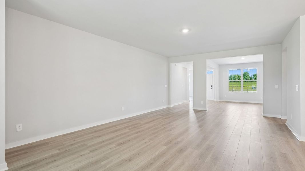 Representative unfurnished interior of a home built from the Ansley by D.R. Horton in Harvest Point, Spring Hill (Image 54).