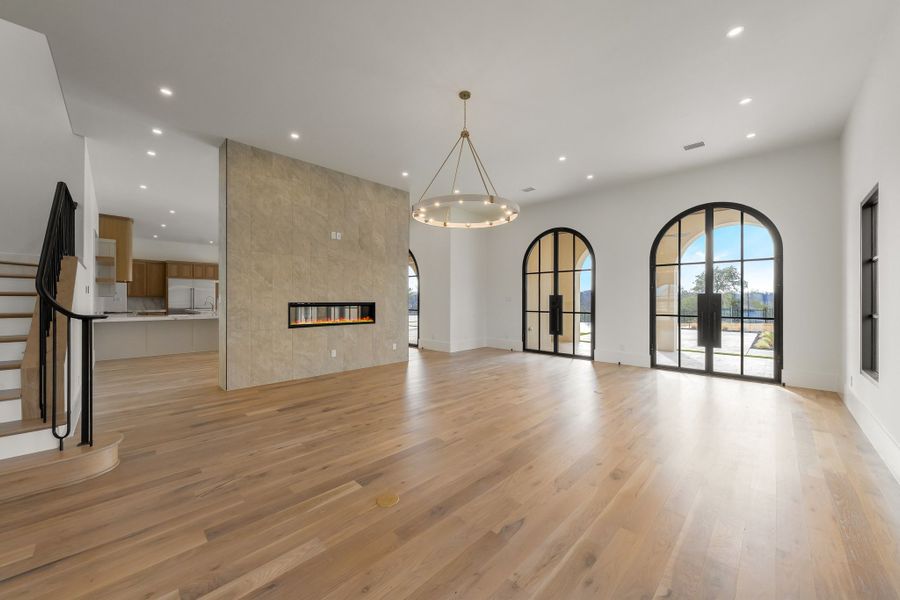 Spacious, unfurnished interior of a new home in Fleming Pointe, Fort Worth (Image 24). Spacious, unfurnished interior of a new home in Fleming Pointe, Fort Worth (Image 24).