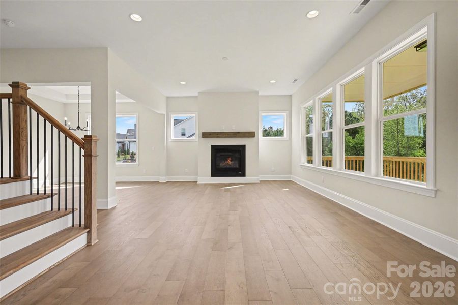 Spacious, unfurnished interior of a new home in Edmunds Farm, Clover (Image 34).