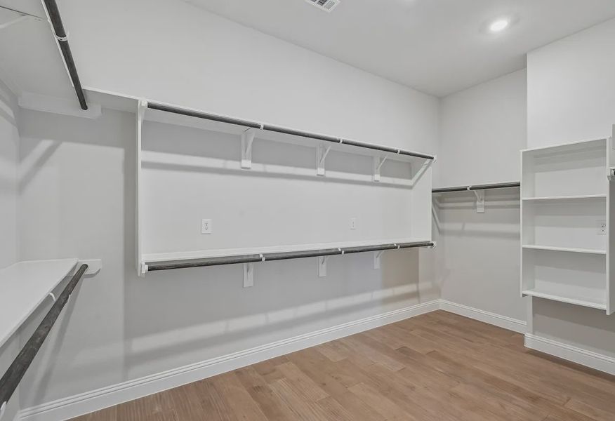 Homesite 6224 Closet - 14 of 20