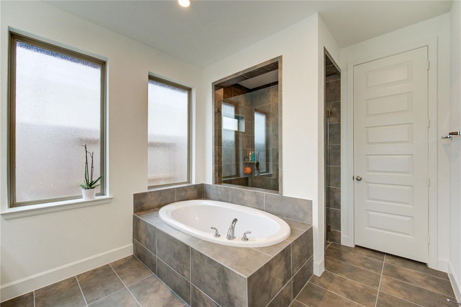 Furnished interior view inside a new home in Cross Creek West 45', Fulshear (Image 10). Furnished interior view inside a new home in Cross Creek West 45', Fulshear (Image 10).