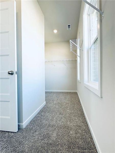 Spacious, unfurnished interior of a new home in Summerlin, Winder (Image 32).