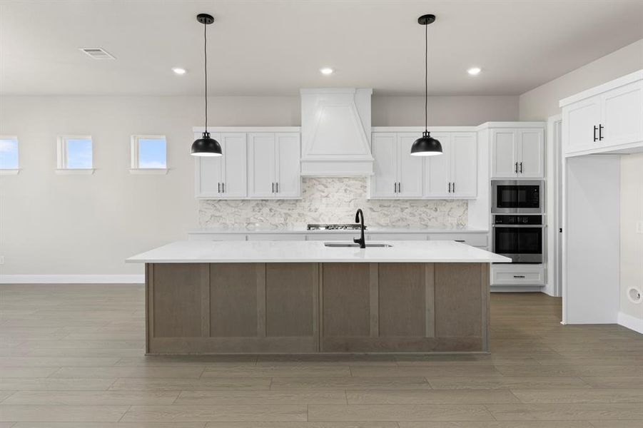 10. 637 Bunchberry - Kitchen