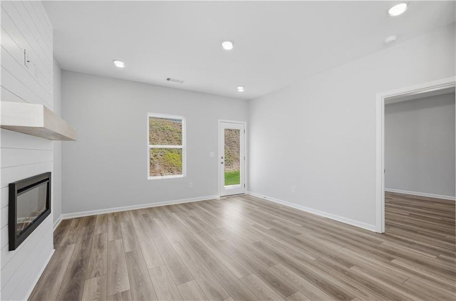 Spacious, unfurnished interior of a new home in The Bluffs, Canton (Image 14).