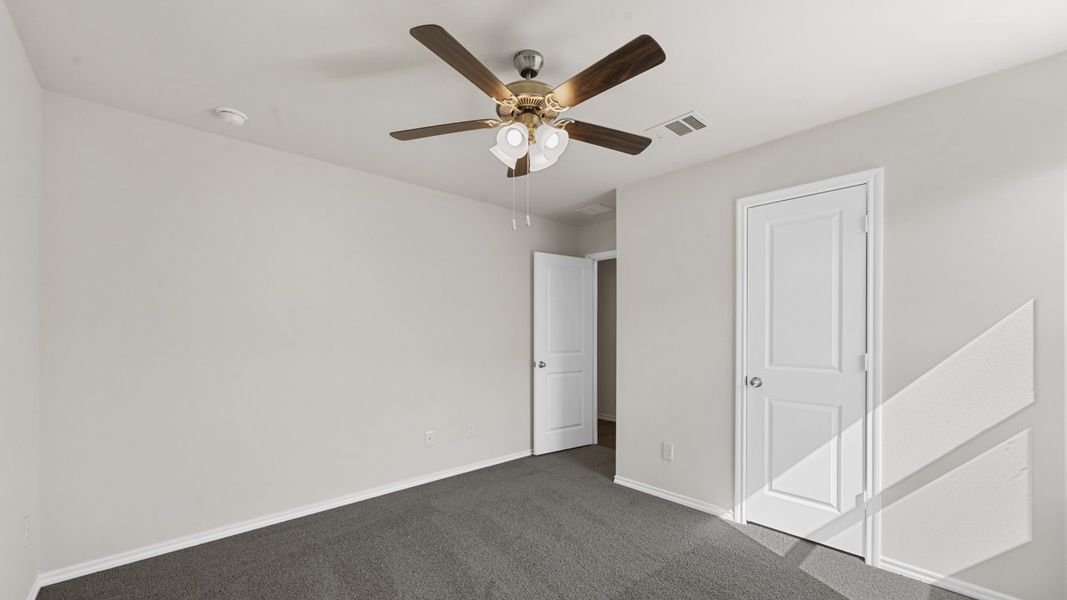 Spacious, unfurnished interior of a new home in Wildwood, Royse City (Image 20).