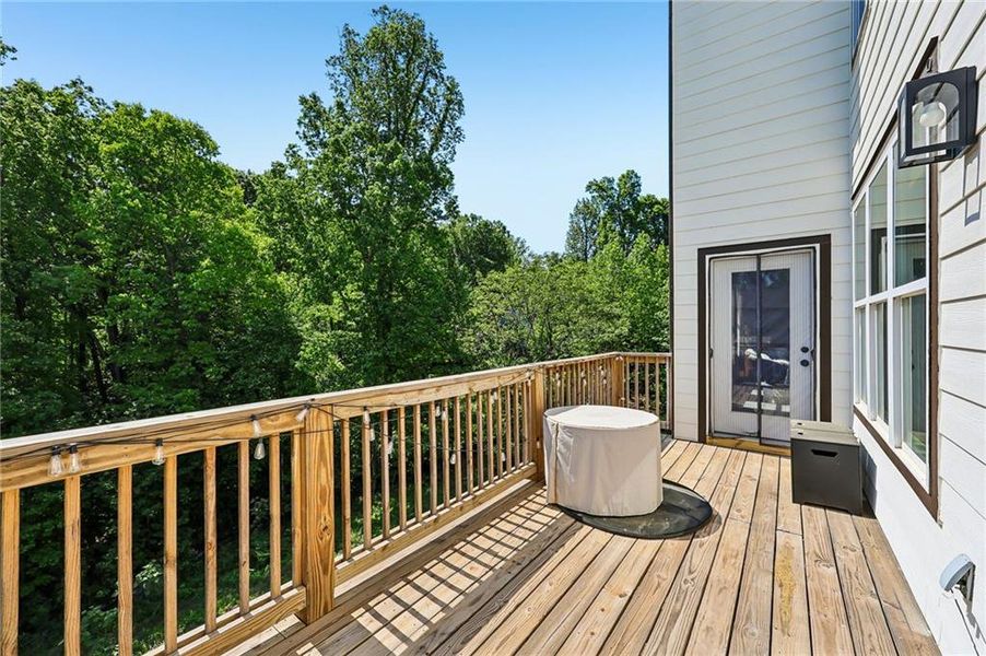 Exterior details and patio area of a home in , Flowery Branch (Image 4).