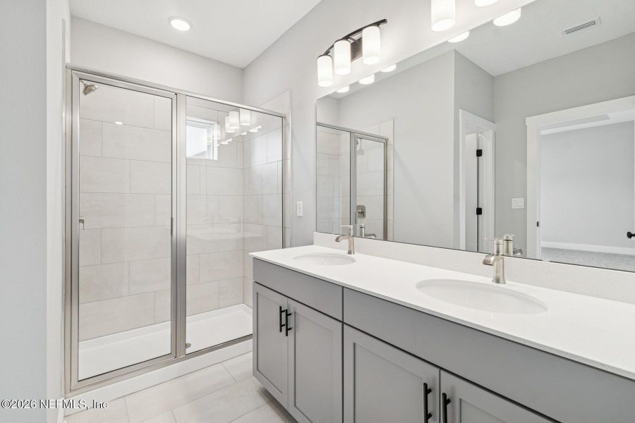 Furnished interior view inside a new home in Kettering at eTown - Traditional Collection, Jacksonville (Image 14). Furnished interior view inside a new home in Kettering at eTown - Traditional Collection, Jacksonville (Image 14).