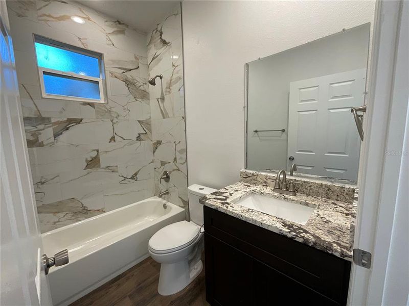 Furnished interior view inside a new home in , Orlando (Image 6).