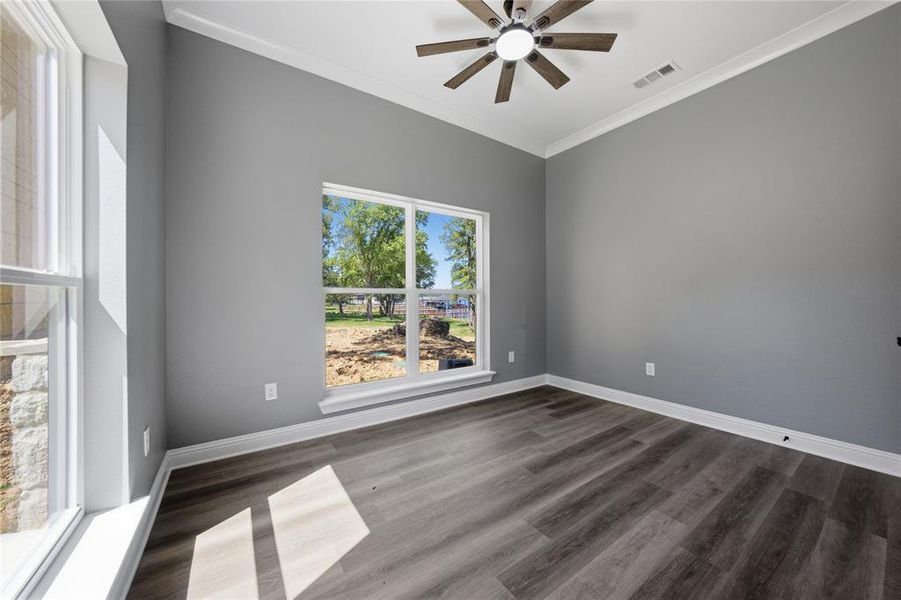 Spacious, unfurnished interior of a new home in , Mabank (Image 13).