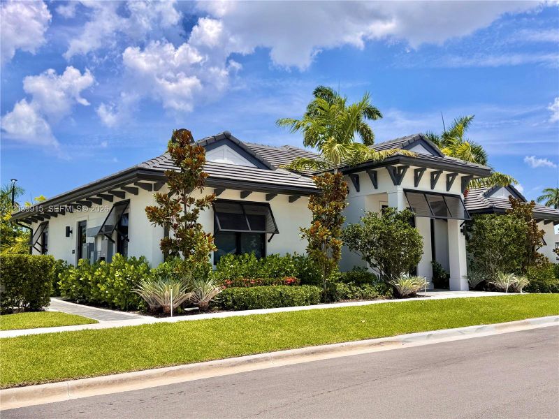 Community amenities in , Dania Beach (Image 35).