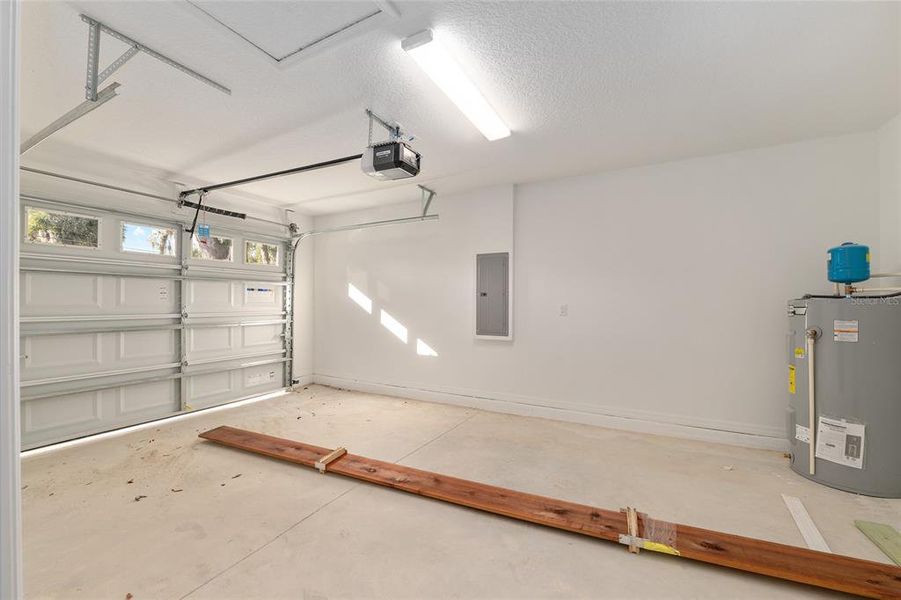 Spacious, unfurnished interior of a new home in , Ocala (Image 39). Spacious, unfurnished interior of a new home in , Ocala (Image 39).