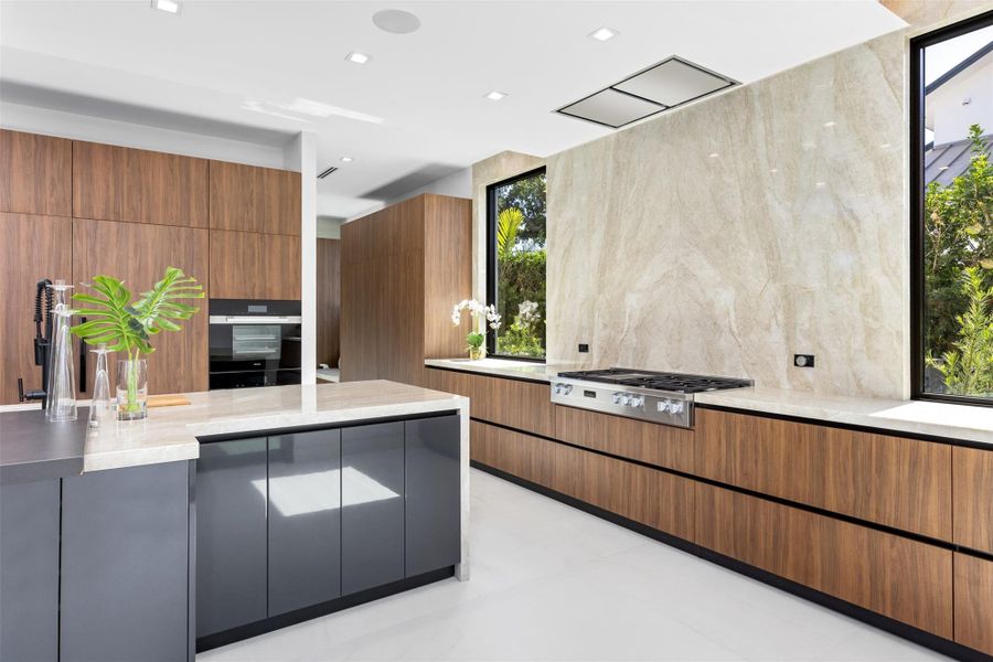 Furnished interior view inside a new home in , Fort Lauderdale (Image 24).