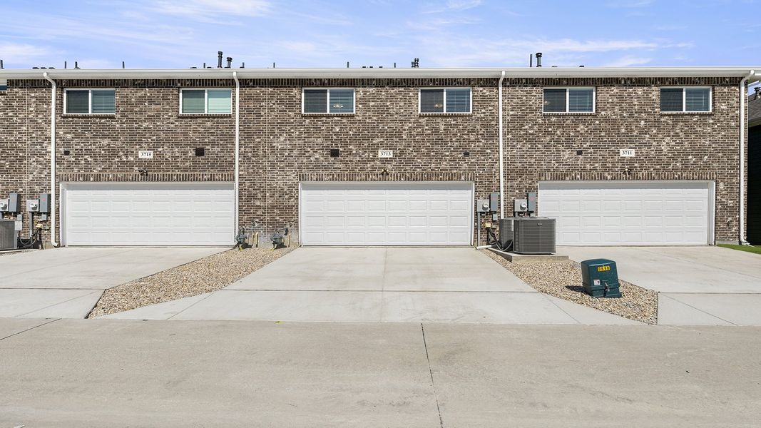 Image 25 of a home in Heartland Townhomes.