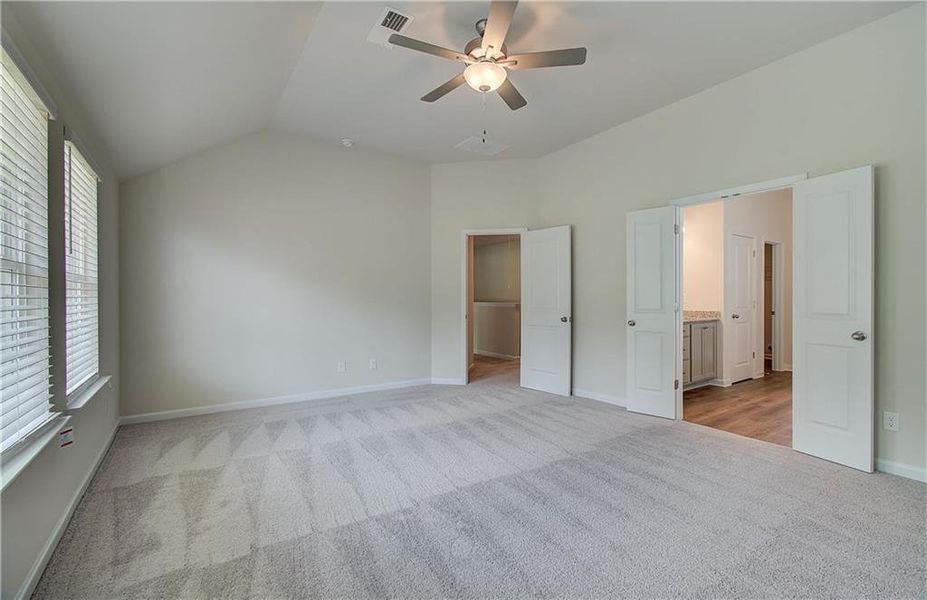 Spacious, unfurnished interior of a new home in Kingsmere Estates, Loganville (Image 18).