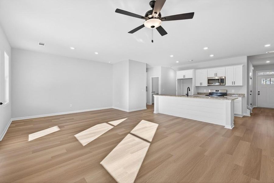 Spacious, unfurnished interior of a new home in , Commerce (Image 21).