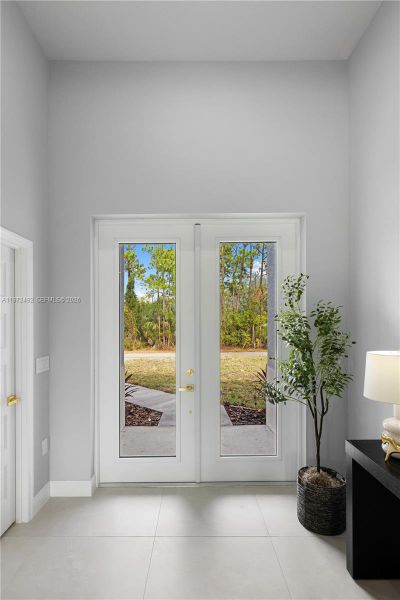 Spacious, unfurnished interior of a new home in , North Port (Image 25).