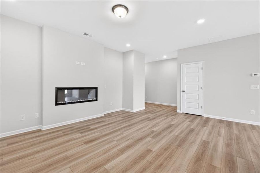 Spacious, unfurnished interior of a new home in Jameson Towns, Villa Rica (Image 29). Spacious, unfurnished interior of a new home in Jameson Towns, Villa Rica (Image 29).