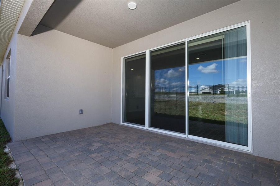 Spacious, unfurnished interior of a new home in Wolf Lake Ranch, Apopka (Image 19).