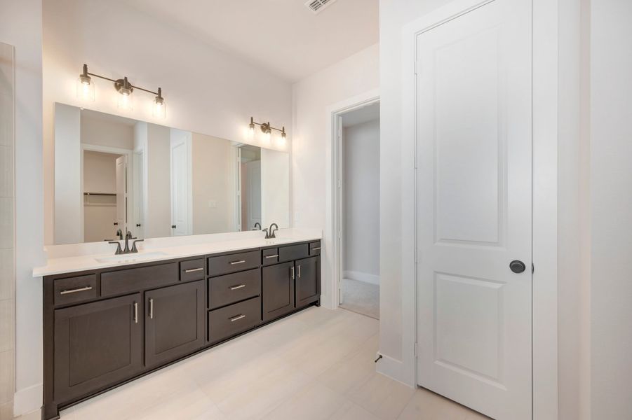 Furnished interior view inside a new home in LaPrelle, Fort Worth (Image 13).