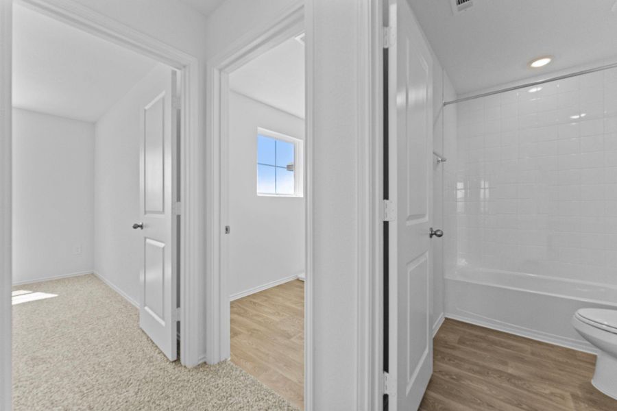 Spacious, unfurnished interior of a new home in Palomino, Manor (Image 20). Spacious, unfurnished interior of a new home in Palomino, Manor (Image 20).