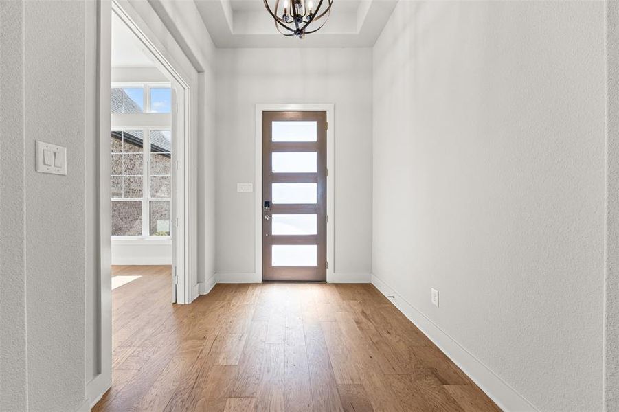 Spacious, unfurnished interior of a new home in Waterfall Ranch - 1 Acre Lots, Waxahachie (Image 13).