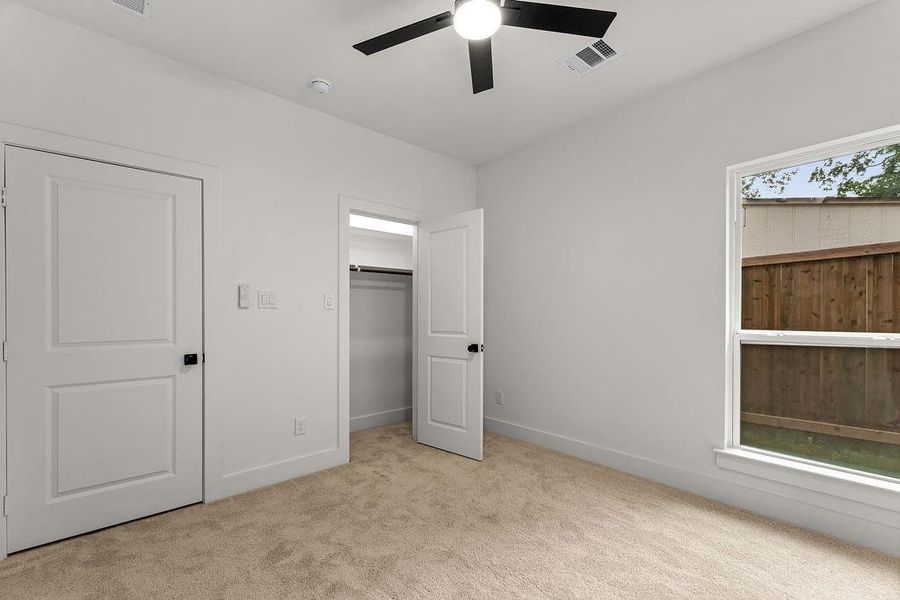 Spacious, unfurnished interior of a new home in , Greenville (Image 30).