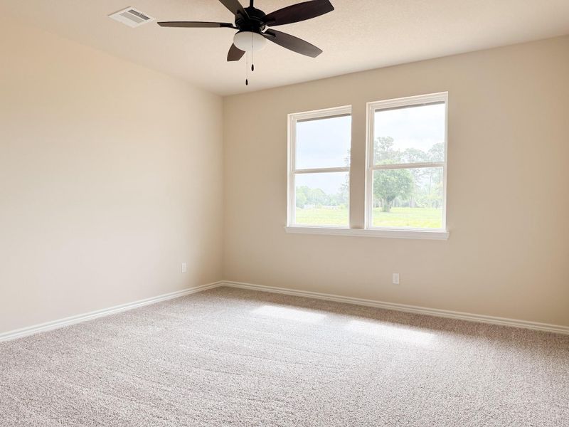 Spacious, unfurnished interior of a new home in , Jewett (Image 9).