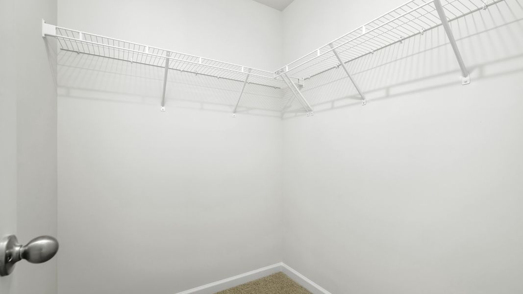 Spacious, unfurnished interior of a new home in The Landing at Summerhaven, Mebane (Image 20).