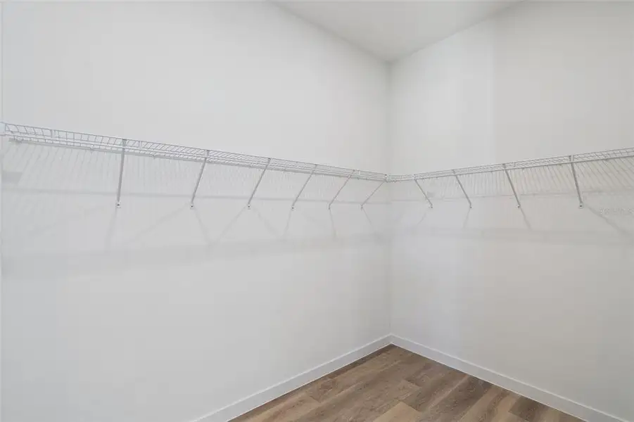 Spacious, unfurnished interior of a new home in , Lady Lake (Image 13).