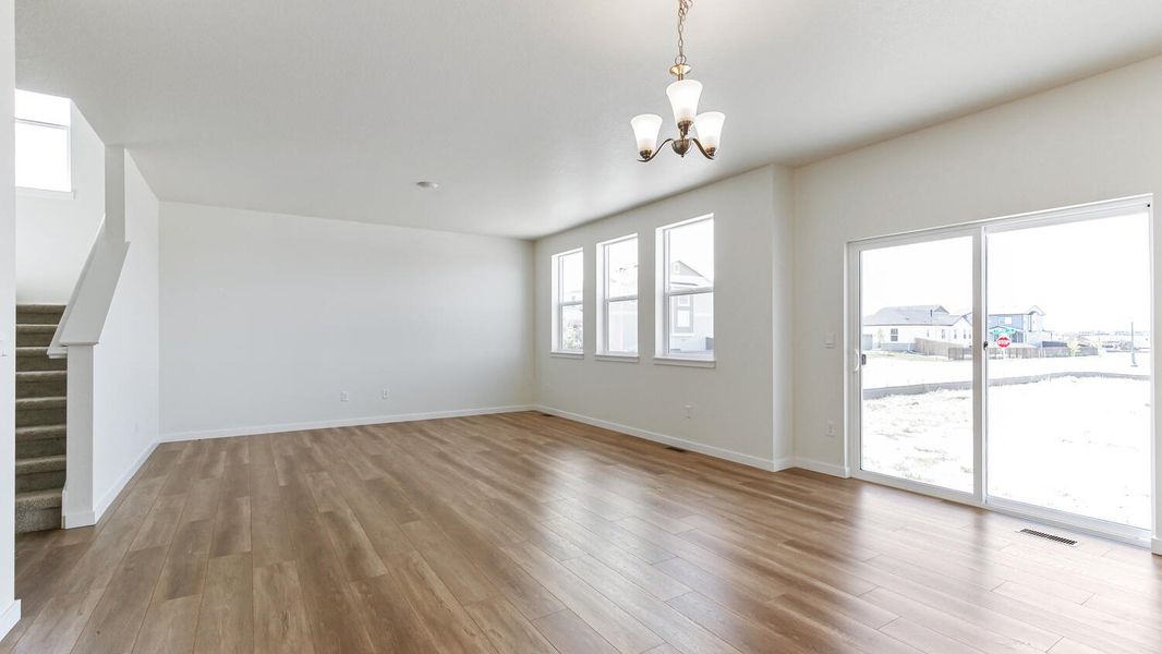 Spacious, unfurnished interior of a new home in Vista Meadows, Fort Lupton (Image 8).