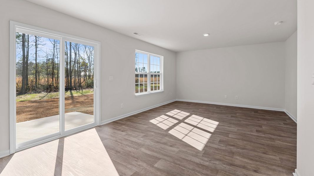 Spacious, unfurnished interior of a new home in Madeline Farm, New Bern (Image 16). Spacious, unfurnished interior of a new home in Madeline Farm, New Bern (Image 16).