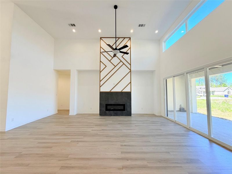 Spacious, unfurnished interior of a new home in , Dayton (Image 21).