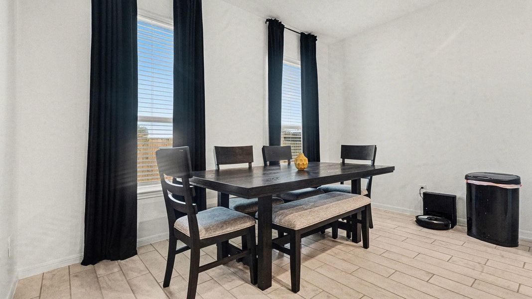 Furnished interior view inside a new home in , Baytown (Image 21).