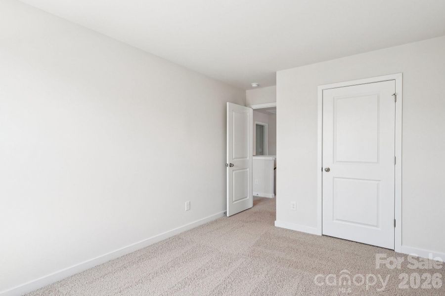 Spacious, unfurnished interior of a new home in Woodhaven at Chester, Chester (Image 29).