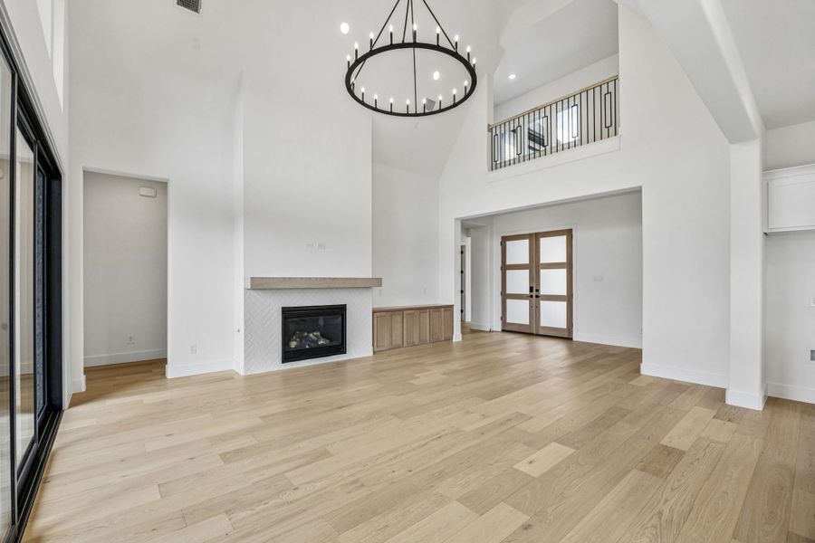 Spacious, unfurnished interior of a new home in The Parks at Wilson Creek, Celina (Image 25).