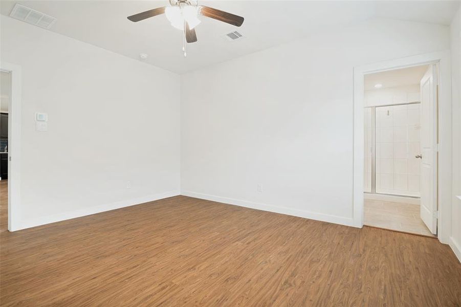 Spacious, unfurnished interior of a new home in Waverly Estates, Josephine (Image 14).
