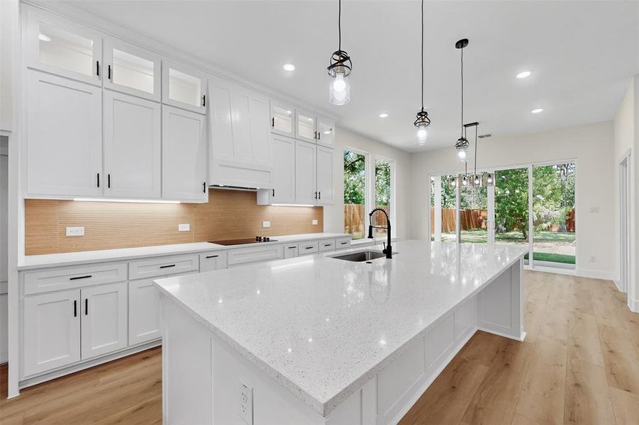 Furnished interior view inside a new home in , Gun Barrel City (Image 10).