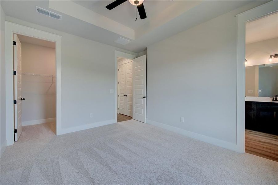Spacious, unfurnished interior of a new home in Barrett Pointe, Kennesaw (Image 22).