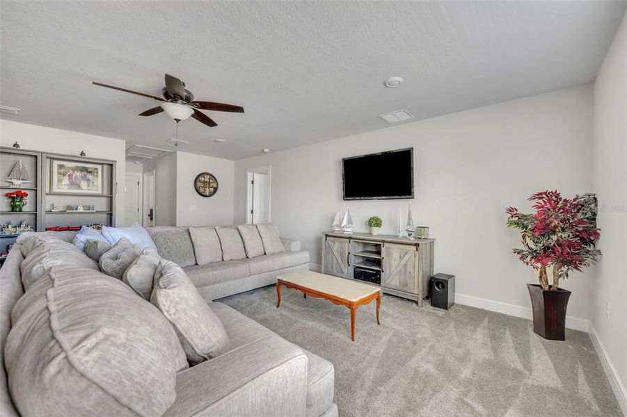 Furnished interior view inside a new home in , Clermont (Image 13).