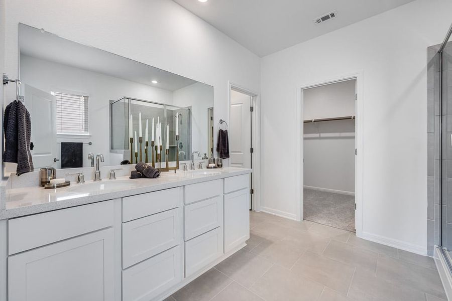 Representative furnished interior of a home built from the Wren by Taylor Morrison in Turner's Crossing 50s, Austin (Image 12).