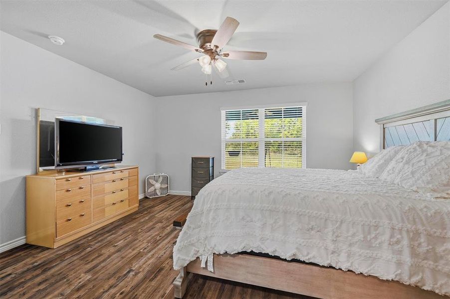 Furnished interior view inside a new home in , Sherman (Image 24).
