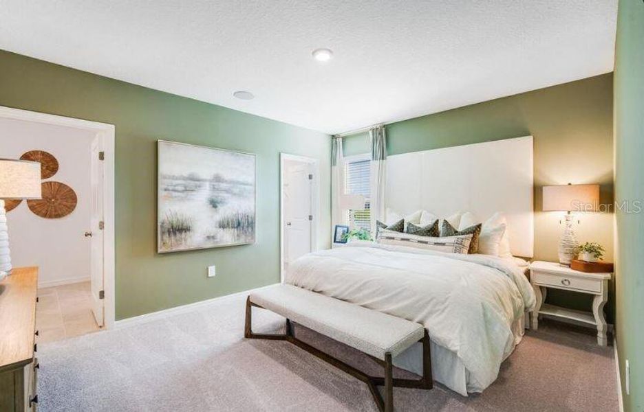 Furnished interior view inside a new home in Waterstone, Groveland (Image 7). Furnished interior view inside a new home in Waterstone, Groveland (Image 7).